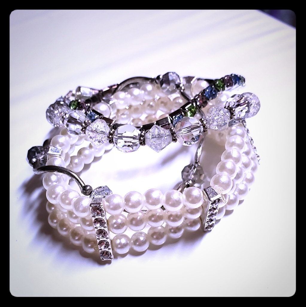 310bracelet Bundle 8$